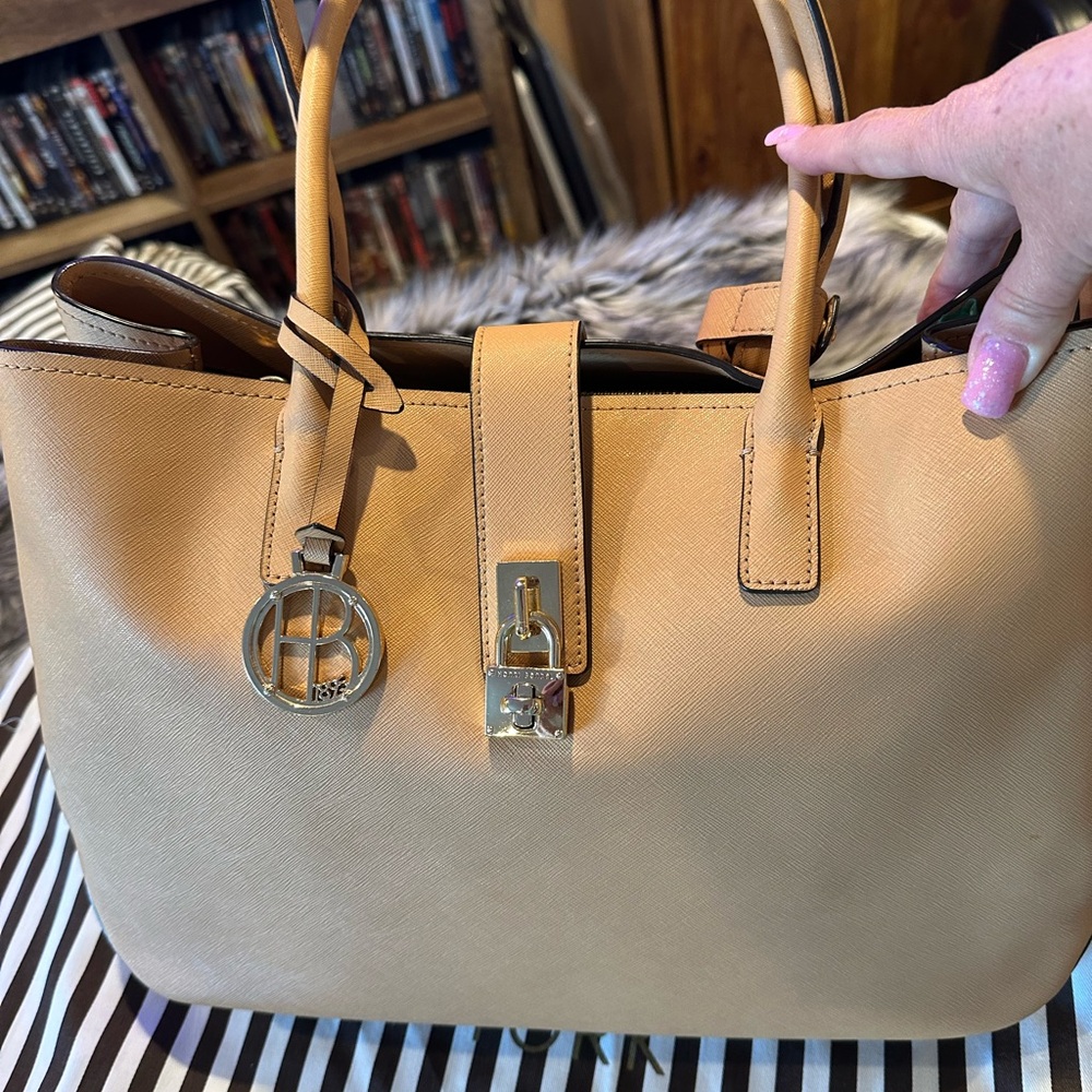 Henri Bendel satchel with dust bag